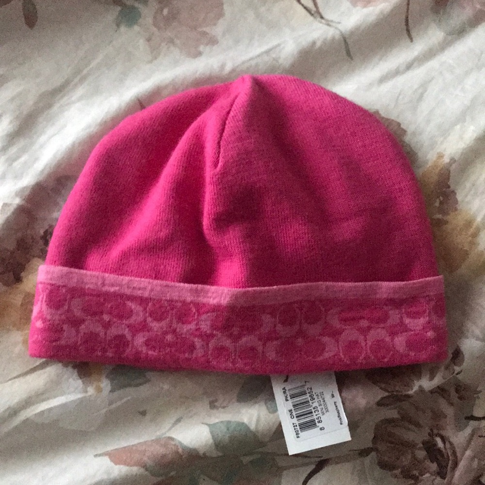 Coach merino wool pink beanie toque